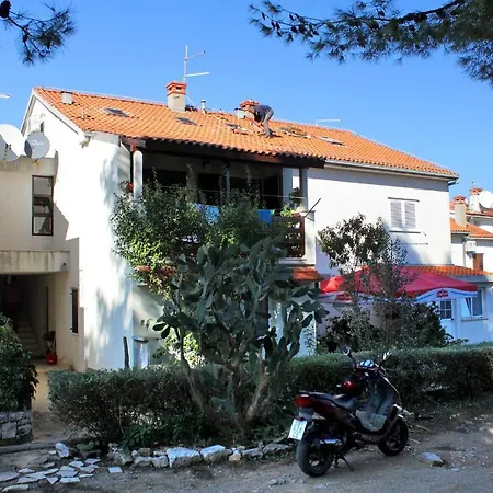 And With Parking Space - 4399 3* Korčula