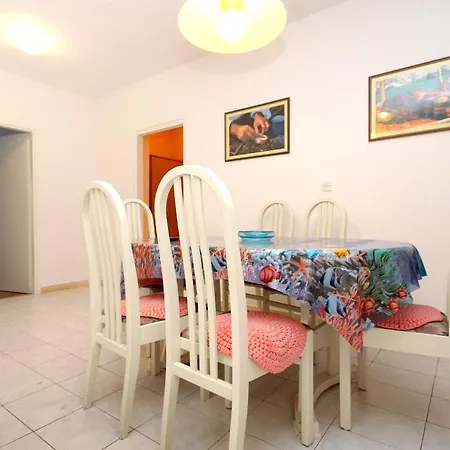 And With Parking Space - 4399 Πανσιόν